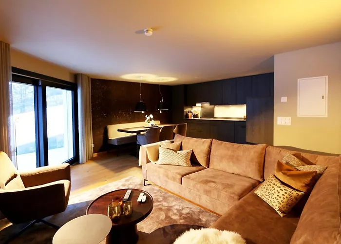 Hollywood 1 - A Luxury, Comfortable And Spacious Located Directly On The Slopes!