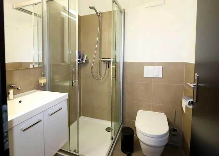 Hollywood 1 - A Luxury, Comfortable And Spacious Located Directly On The Slopes!